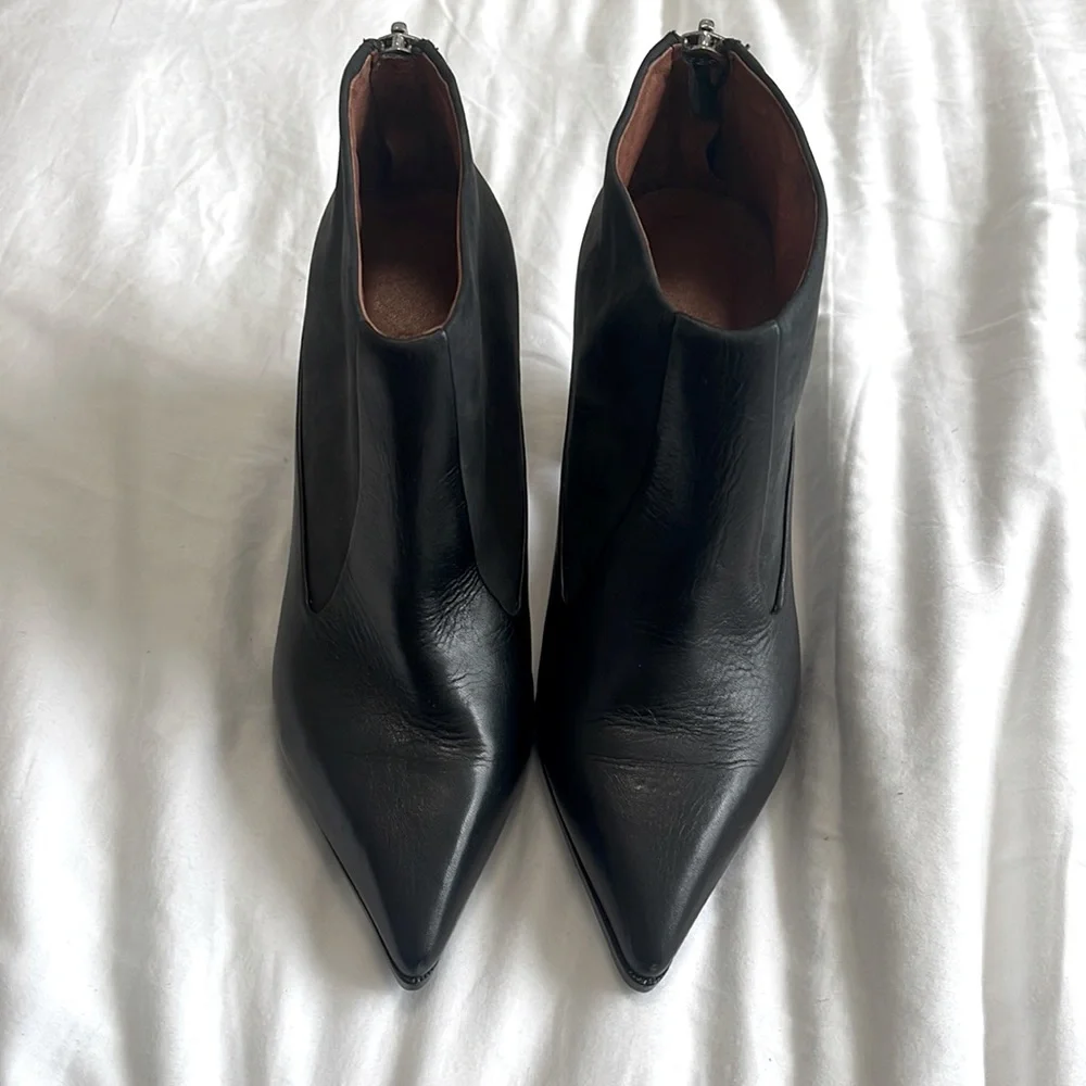 See By Chloe Black Leather Platform Booties with sliver details and back zip - Picture 1 of 5